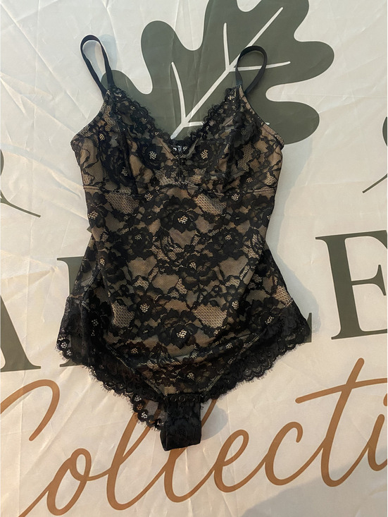 Popilush Other - Popilush Black Lace Bodysuit Size M